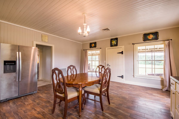 Cottonwood Lodge Kitchen in Pipe Creek, Texas