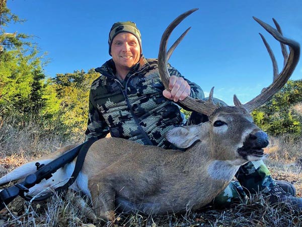 Corporate Hunting Trips - Whitetail Deer Hunts Near San Antonio Texas