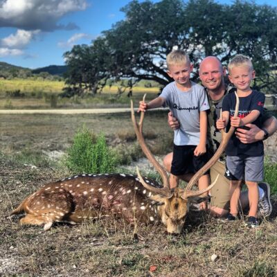 Successful Axis Deer Hunts Near San Antonio, TX - Rancho Madrono